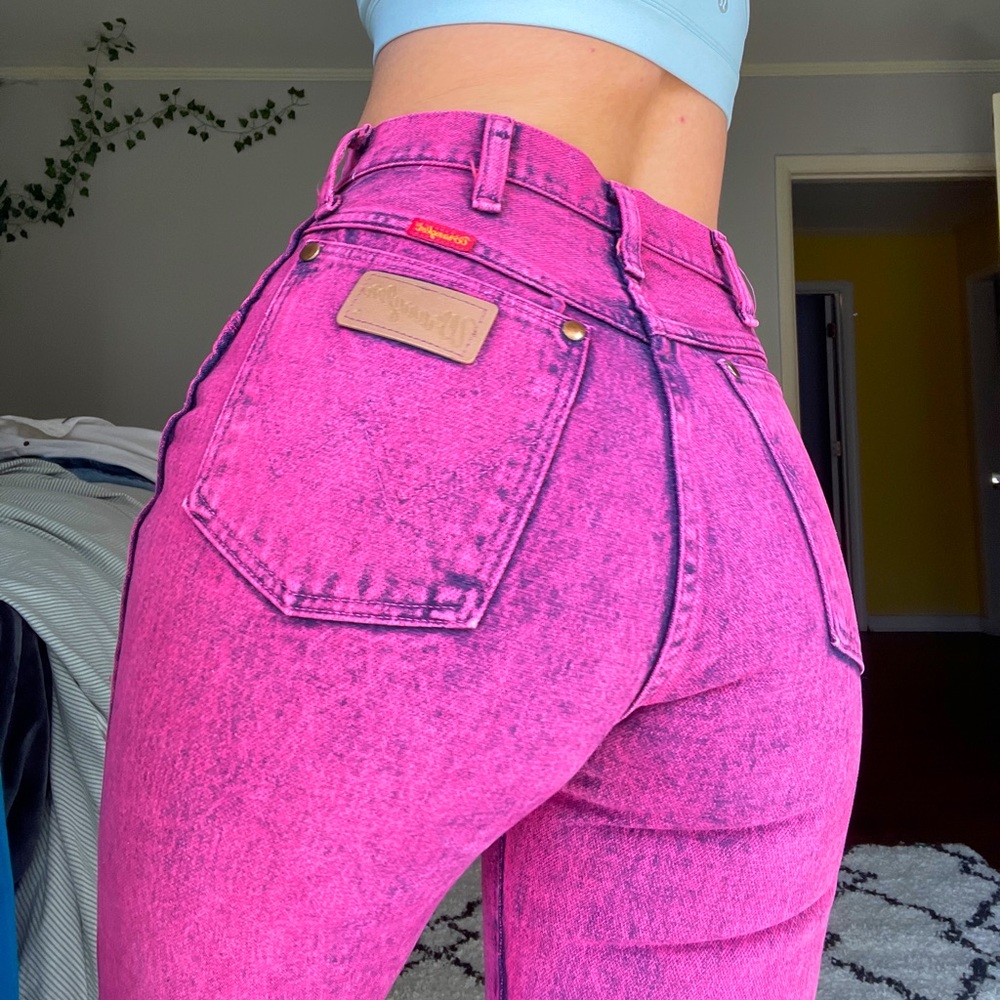 Wrangler Vintage Acid Washed Hot Pink Mom Jeans